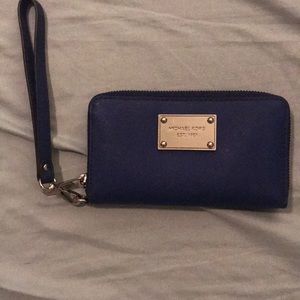 Michael Kors wristlet